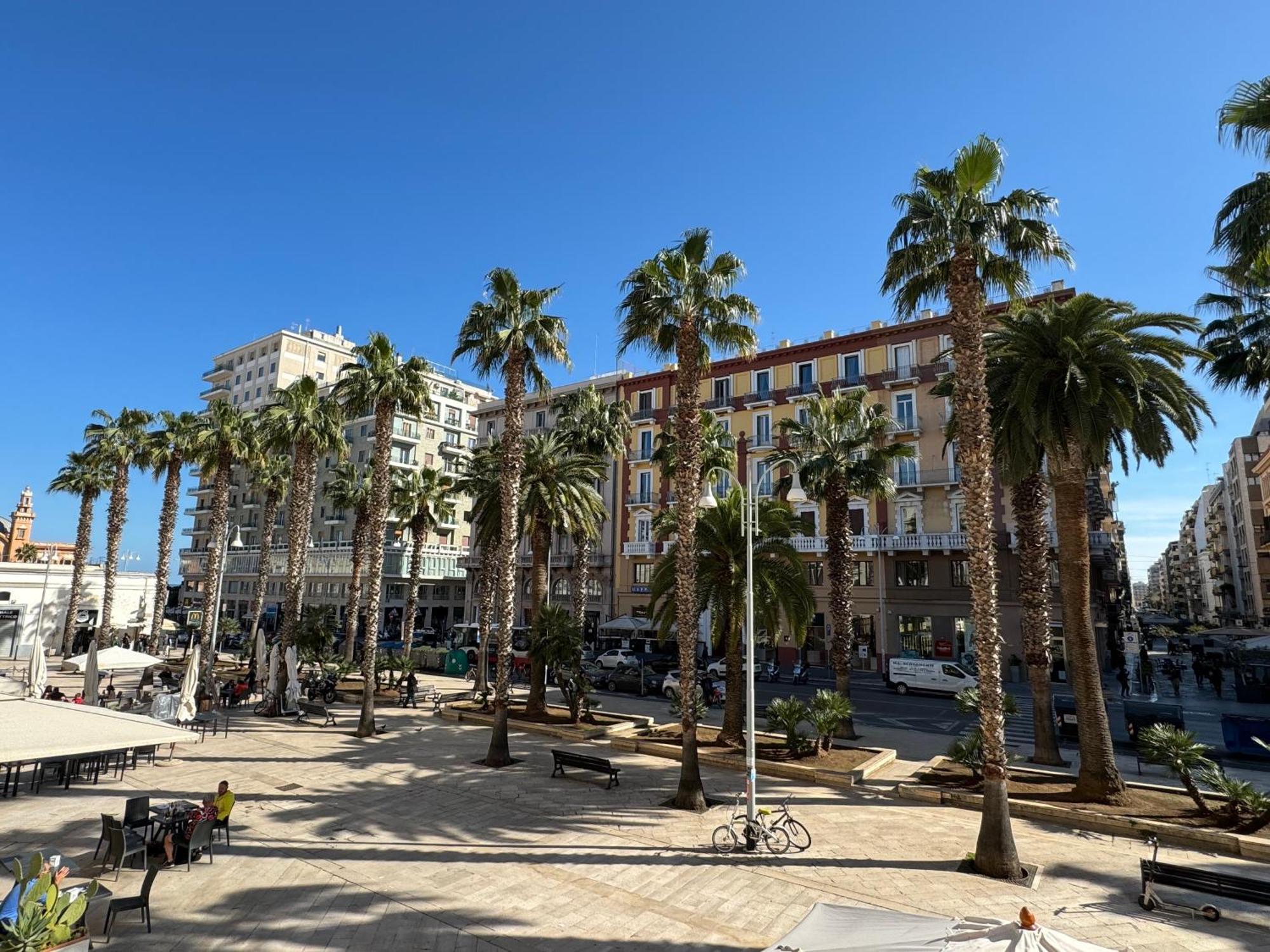 Palm Central House Bari Exteriér fotografie